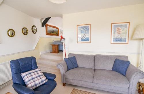 Charmouth House | 4 Charmouth House
