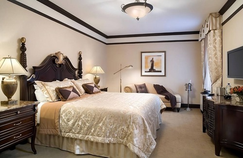 Central Park West Hotel | 4 Deluxe 1 King Bed at The Lucerne Hotel, Close to New York Historical Society!