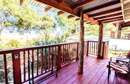Pauma Valley Cabin | # 4. Falcon's Chalet - Studio W/Fireplace & Amazing View