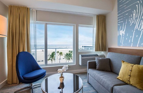 Central Beach House | 4 Family-Friendly Units Near Beach & Park Access