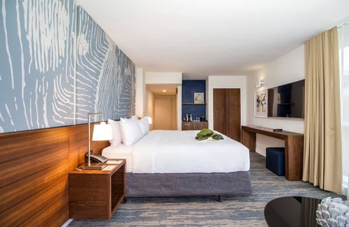Central Beach House | 4 Family-Friendly Units Near Beach & Park Access