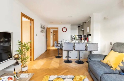 Golders Green Apartment | 4 Guests - 2 Bedrooms - Quick links Central London