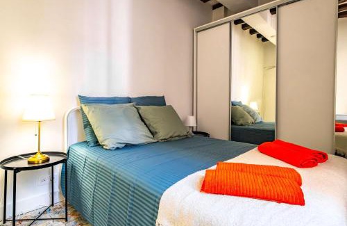5th Arrondissement Apartment | 4 Guests Flat - Rue Mouffetard
