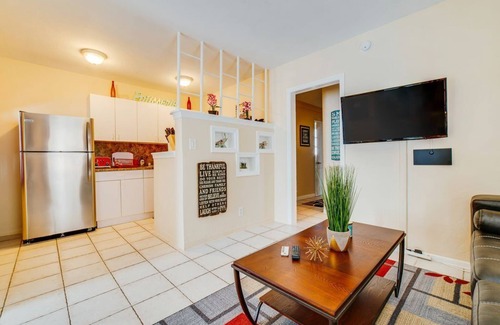 Edgewood Apartment | #4 Heated Pool, Large Yard, 2BR+sunroom/office
