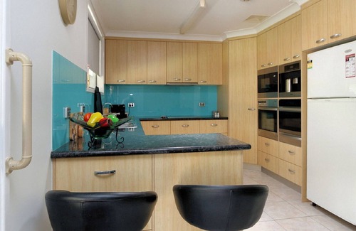 Bargara House | 4 Jacques Court - Quiet location close to shops