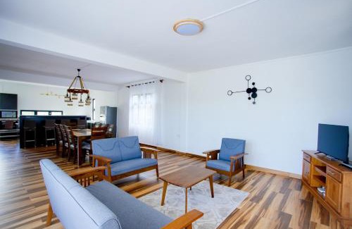 Grand-Baie Villa | 4 King Size Bed Villa with Pool & BBQ Grand Baie