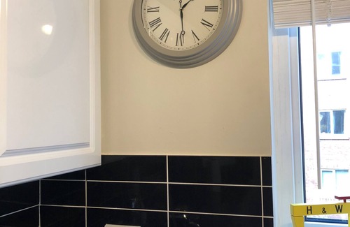 Belfast Central District Apartment | 4* Lagan View 🍀 Beautiful views & perfect location for sightseeing in the city.