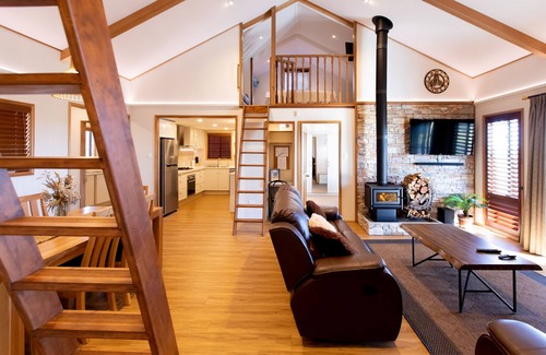 Oberon Ski Chalet | 4 Luxury Alpine Chalets for up to 24 guests - 12 bedrooms - 10 Bathrooms