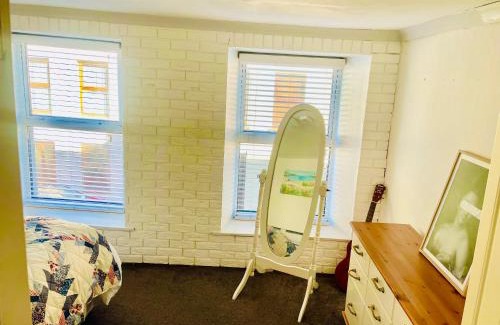 Bantry House | 4 Market Street