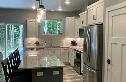 Egg Harbor House | 4 Master Suite Home that Sleeps 12 in the Heart of Door County ~ Hot tub