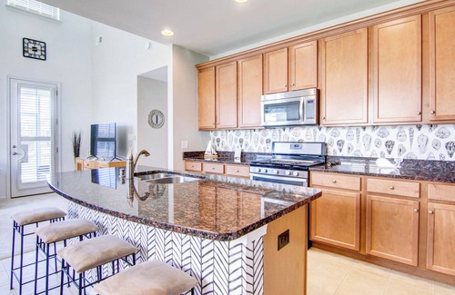 Millville House | 4 Mi Shuttle Ride to Ocean: Bethany Beach Getaway