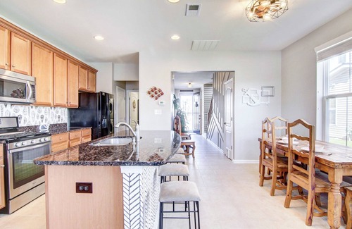 Millville House | 4 Mi Shuttle Ride to Ocean: Bethany Beach Getaway