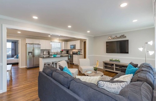 Nashville House | 4 mi. to Downtown and Opry, Hot Tub, Private Courtyard, Gameroom, No Step Entry