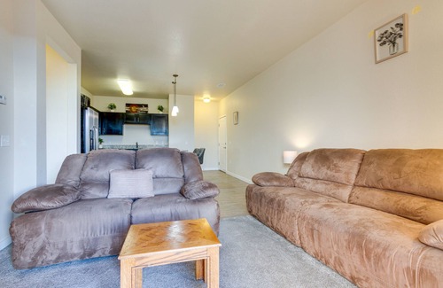 Northeast Park Hill Condo | 4 Mi to Downtown Denver: Condo w/Community Perks!