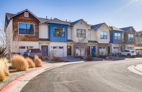 Northeast Reno House | 4 Mi to Dtwn Family-Friendly Townhome in Reno