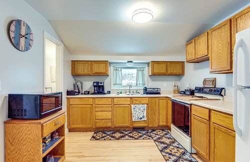 Calumet Cottage | 4 Mi to Lake Superior: Calumet Getaway!