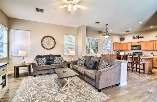 Arizona Skyline Community House | 4 Mi to Riparian Preserve: Mesa Abode w/Hot Tub