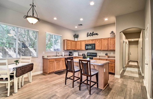 Arizona Skyline Community House | 4 Mi to Riparian Preserve: Mesa Abode w/Hot Tub