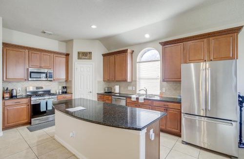 Spring House | 4 Mi to Six Flags Spring Vacation Home