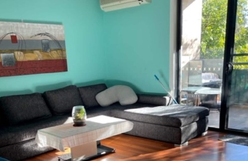 Guildford Apartment | 4 Minutes Away From Station