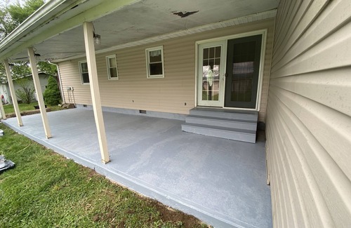 Moorefield House | 4 Minutes from Moorefield! Pet Friendly! 3 Bedroom!