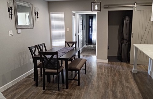 Arena District House | 4 Minutes from the ATT Center