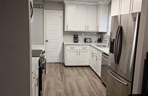 Arena District House | 4 Minutes from the ATT Center