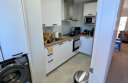 El Faro House | 4/New - built 2024 - 2 bed 2 bath Apartment A/C, community pool & local beach!nn