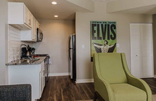 Chatham-Arch Apartment | 4 New Combined Apartments Near Lucas Oil Stadiom