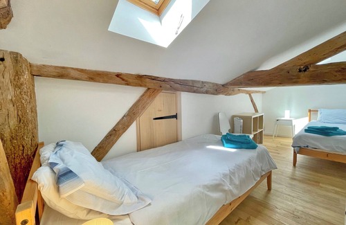 Festalemps House | 4-person gîte with swimming pool /Périgord vert