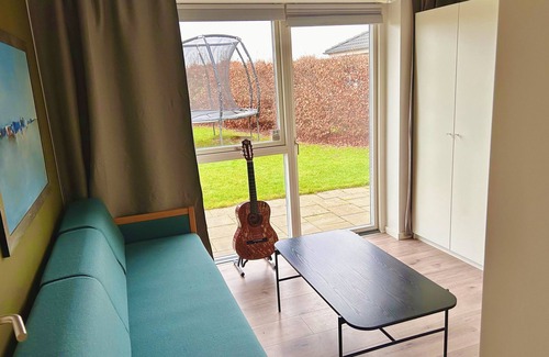 Odense Condo | 4 pers priv entr 3BR TV kitchnette bath-city/nature