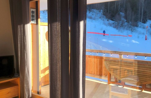 Oz Apartment | 4-person apartment "Bee on skis" in Oz en Oisans