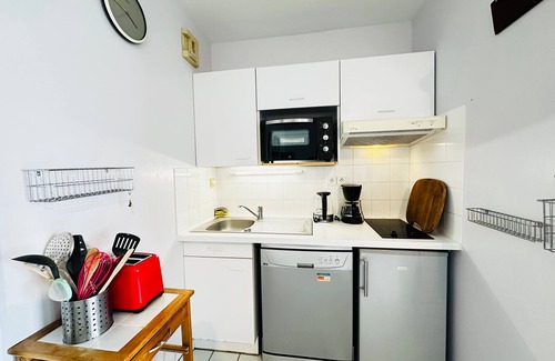 Fouras Apartment | 4-person apartment with sea view, beachfront