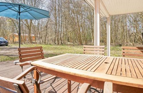 Oster Somarken House | 4 person holiday home in Aakirkeby-By Traum