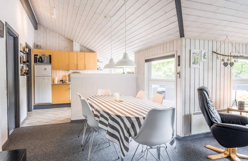 Bork Havn House | 4 person holiday home in Hemmet