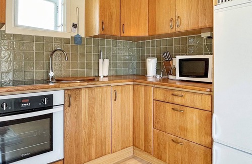 Hono House | 4 person holiday home in Hönö