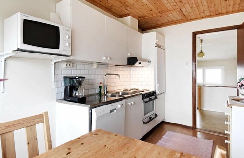 Kungshamn House | 4 person holiday home in HOVEN SET