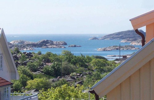 Kungshamn House | 4 person holiday home in HOVEN SET