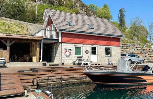 Bomlo House | 4 person holiday home in Urangsvåg-By Traum