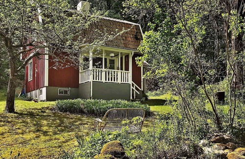 Karlsborg Municipality House | 4 person holiday home in KARLSBORG