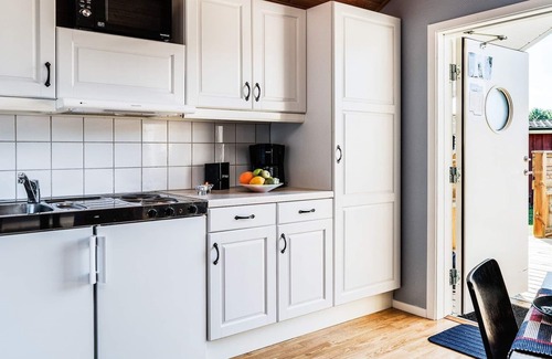 Byxelkrok House | 4 person holiday home in LÖTTORP