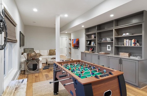 Boone House | 4 Pines