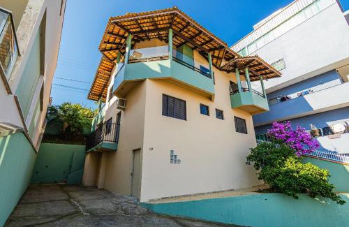 Itajuba House | 4 Quartos | A 250m da Praia do Grant | P238