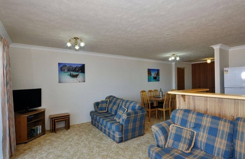 Hawks Nest Apartment | 4 Rio Vista! - spectacular views of the Myall River