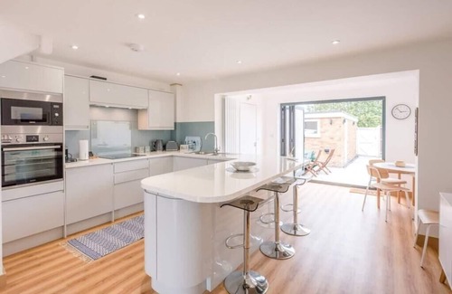 Pakefield House | 4 Sea View Walk, Pakefield