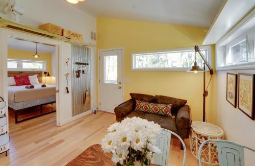 Muskegon House | 4-Season Gold Coast Cottage, 2 Mi to Winter Sports