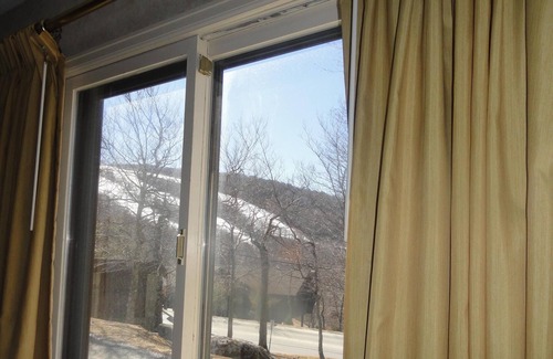 Beech Mountain Condo | 4 Seasons at Beech Studio