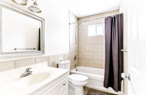 Springwater Cottage | 4 Seasons Cottage Welcome to our stunning lakefront cottage in Elmvale, Ontario.