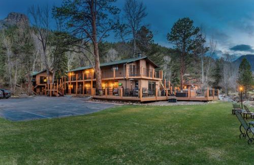 Estes Park Hotel | 4 Seasons Inn on Fall River