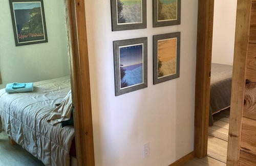 Manistique Resort | 4 seasons of adventures on Indian Lake/Sunset View Resort/Unit#4